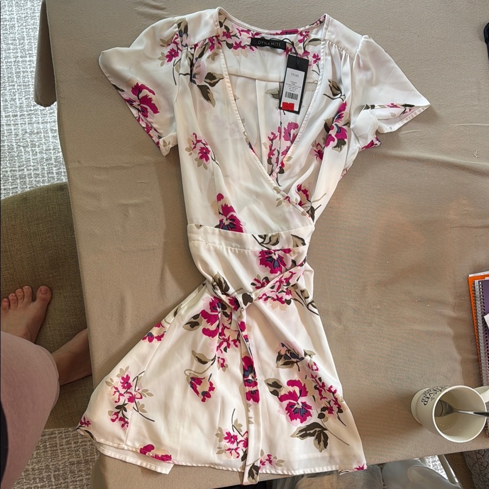 Dynamite Cream and Pink Flutter Sleeve Sundress